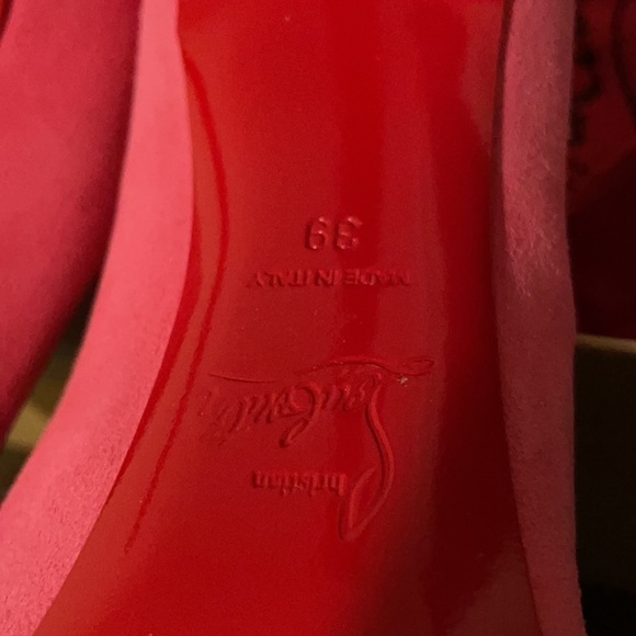 Christian Louboutin So Kate 120 mm heel in EU 39 Candy Pink Veau Velour suede - Picture 3 of 4